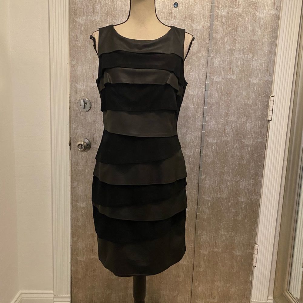 Vakko 100% leather front tiered dress, size 12